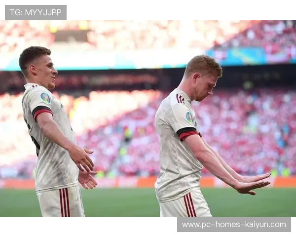 巴黎引领未来足球新风尚——打造德布劳内式中场，掌控比赛的艺术