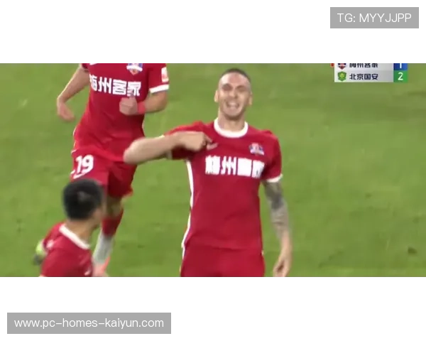 梅州客家中场渗透连续形成高位逼抢