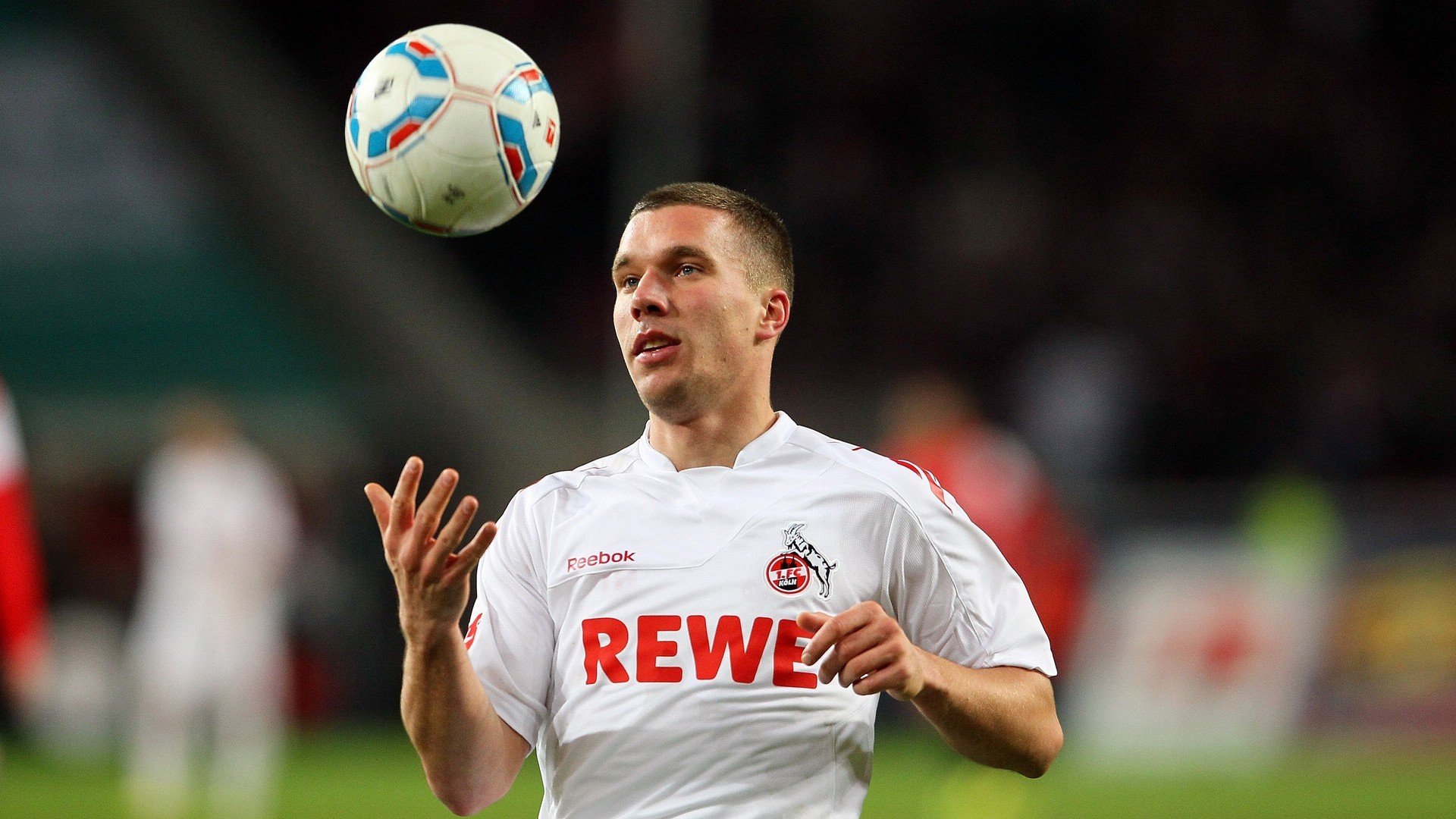 VAR系统再度升级，国际足联试点新方案，足球var技术是什么意思